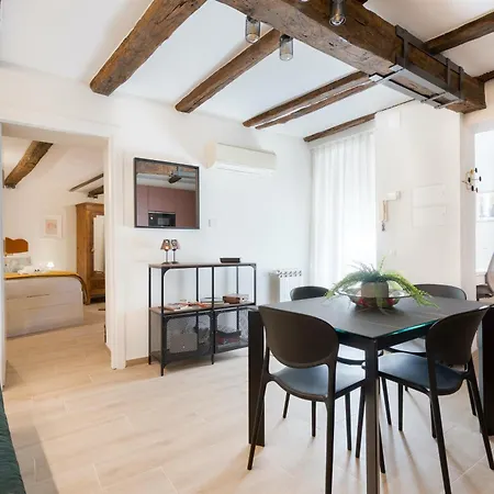Rome As You Feel - Trastevere Nest With Secret Patio