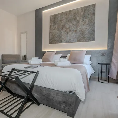 Domus Aeterna - Re Di Roma Hotel