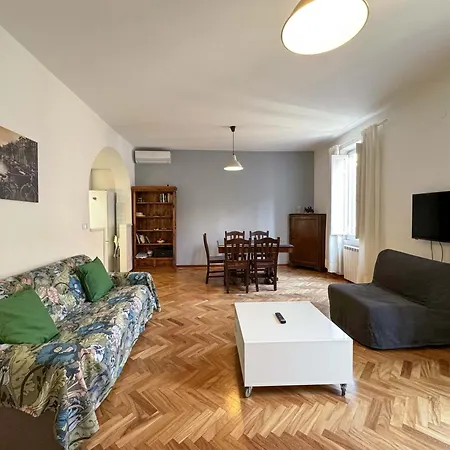 Vatican Charming Suite