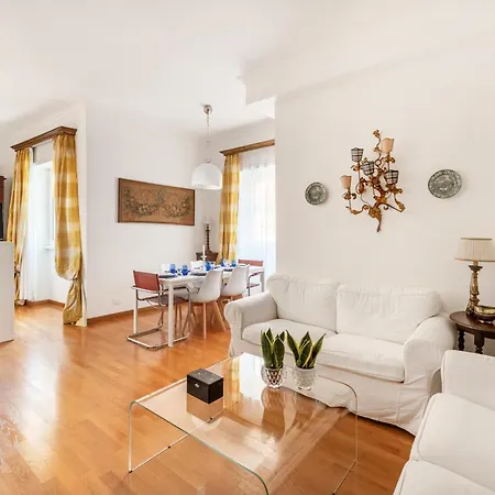 La Dimora Dell'Antiquario Apartment