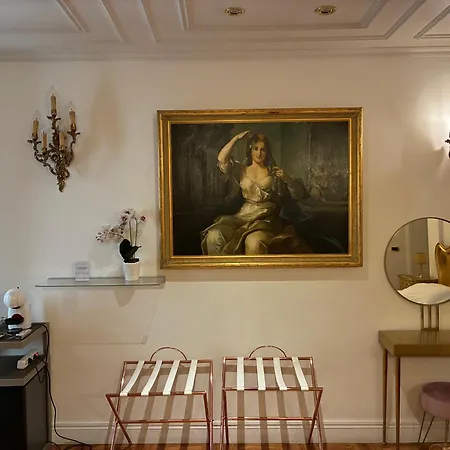 D.R.Rome Spanish Luxury Suites