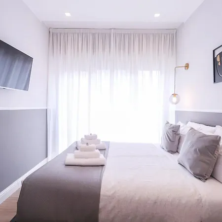St Peter & Vatican Luxury Suites - Boutique Suites In Rome Centre & Vatican - Ac, Wifi & Metro 5 Min