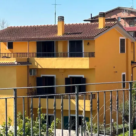 Grande Appartamento Su Due Livelli Con Terrazza