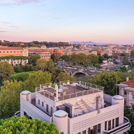 Skylife 360 Rooftop Penthouse