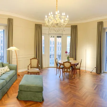 Elegance And Style In The Heart Of Rome Apartment