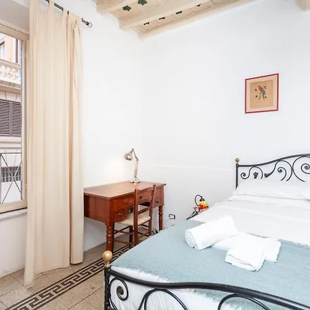 Palazzo Sant'Elena - By Openroma Apartment