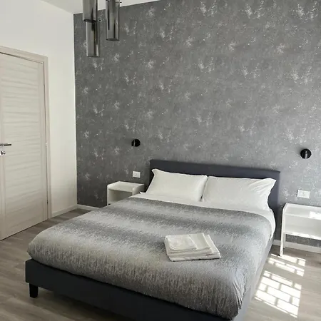 Tiburtina Urban Rooms