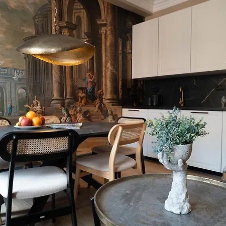 Rome City Center Apartment III
