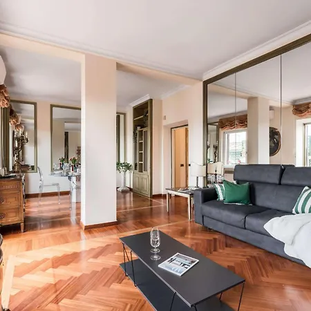 The Best Rent - One-Bedroom Apartment In A Quiet, Classically Styled Corner Near The Quirinale