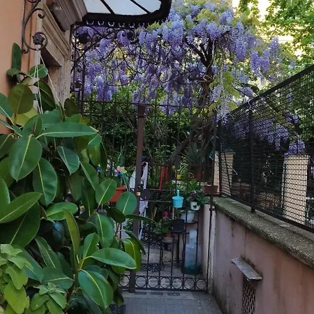 Stanza In Una Romantica Casa Romana