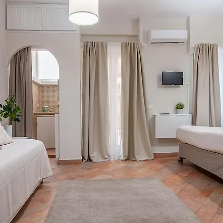 St Peter Vatican Lovely Apartment & Patio, Rome