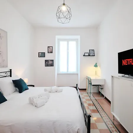 Tuscolana Station - 10 Minutes From Metro A Apartment