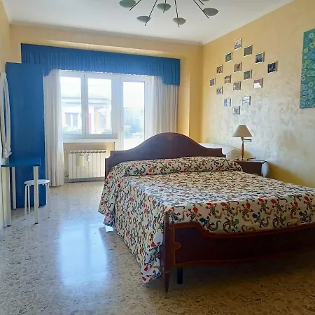 A Casa Di Ugo - Colors And Space At Pigneto, Rome
