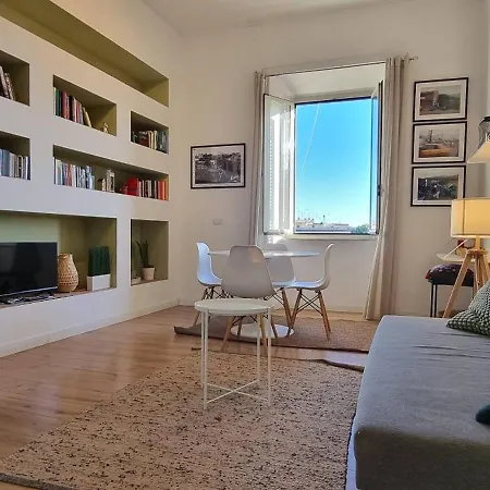 Felix Domi Apartment