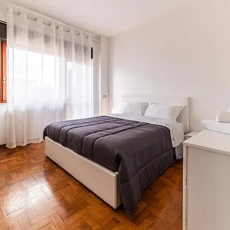 Anita'S Apartment - Cozy & Elegant