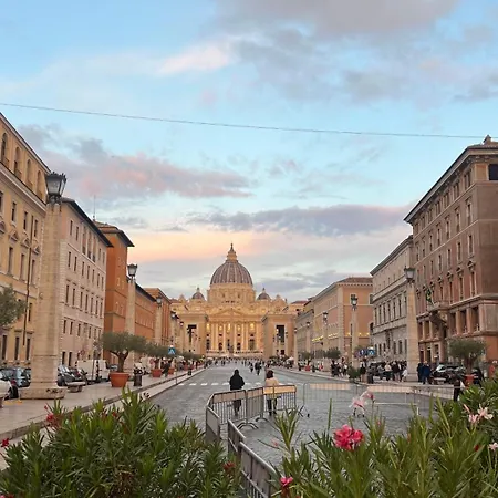Eternal Love - Vatican Home Con Patio Privato
