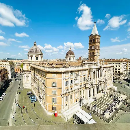Santa Maria Maggiore Suites Apartments