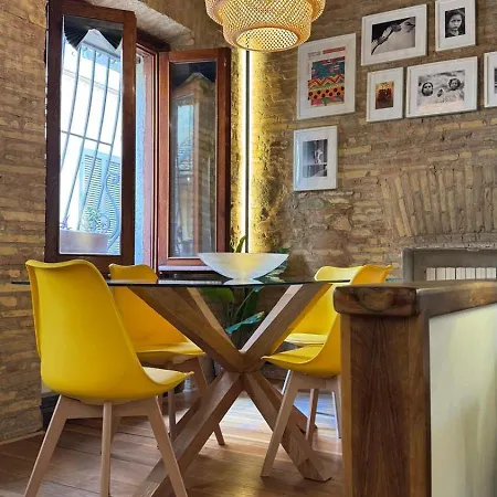 Pantheon Private Apartment