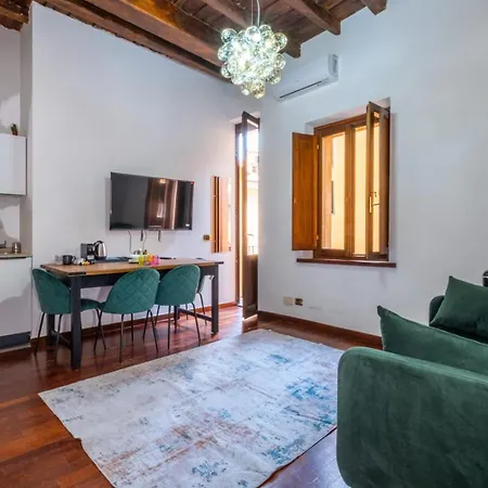 Trevi Guesthouse