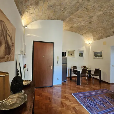 Be Your Home - Spritz Apartment