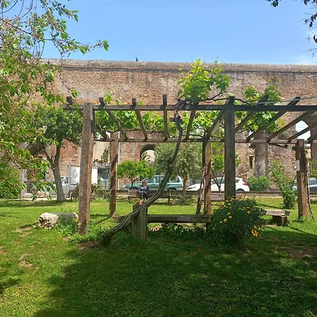 Two-Room Apt. Under The Aqueduct'S Arch In Pigneto