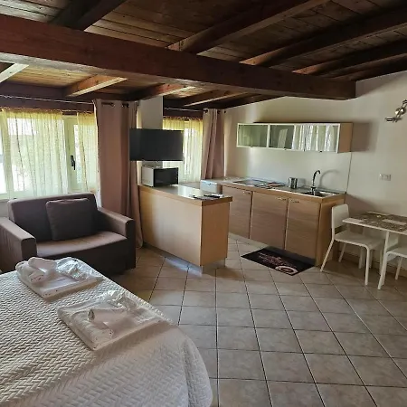 Monolocale Loft Ristrutturato- Metro Manzoni