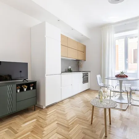 Hostly-The Montebello Suite-Near Trevi