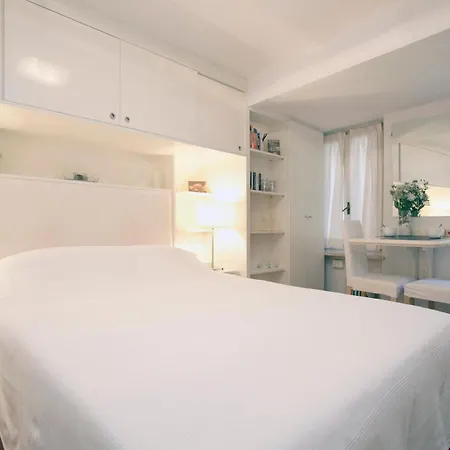 A Cozy Studio Navona