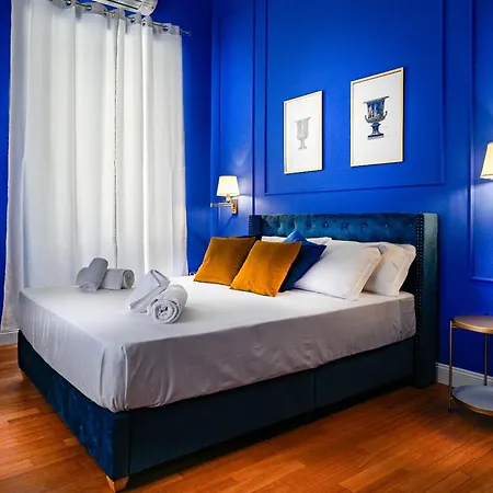 Royal Blue - Holiday Apartment