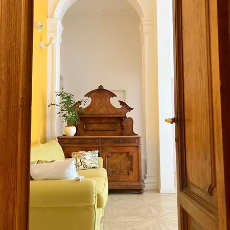 Lucia'S Suites, Charming Apartment In Central Rome