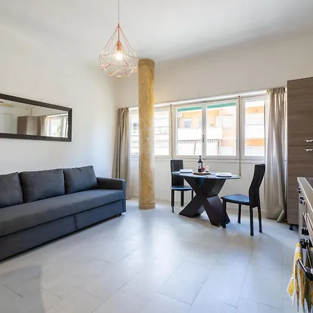 New Opening! Close To St Peter & Free Netflix