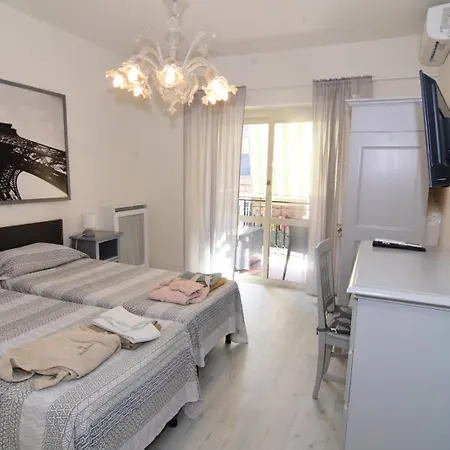 Roma Metro Apartment