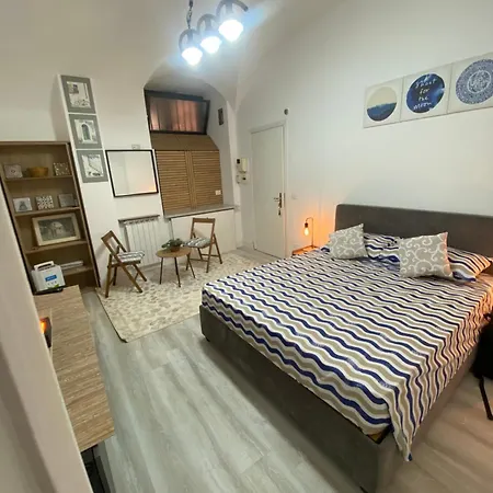 Ludovisi Seminterrato Loft Apartment