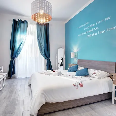 Viale Del Colosseo Bed & Breakfast
