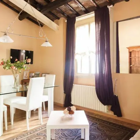 Cortile House Apartment