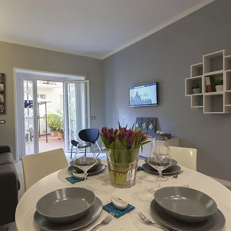 Vatican Twins Rome Luxury Stay
