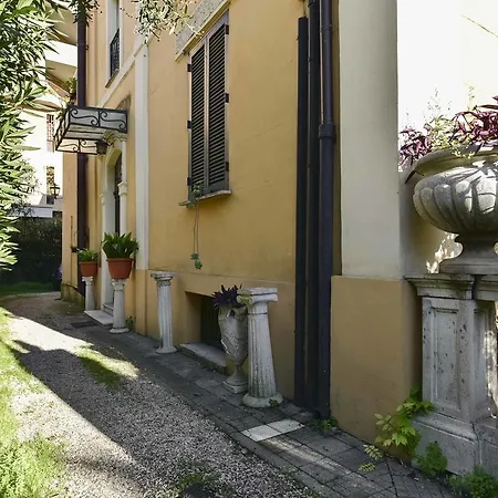 Maru Apartment
