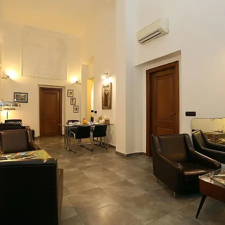 Mr Frills Hotel