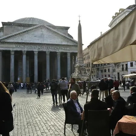 Appartamento Pantheon Domus Valentino