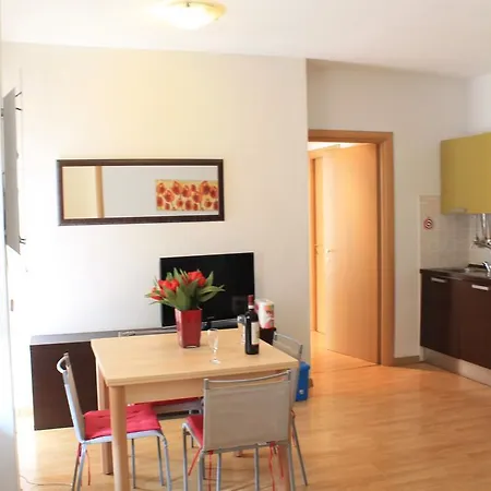 Girasole Weekend Apartment