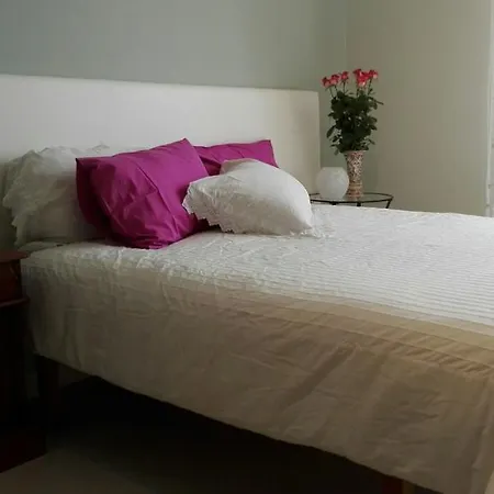 Villino Appio Bed & Breakfast
