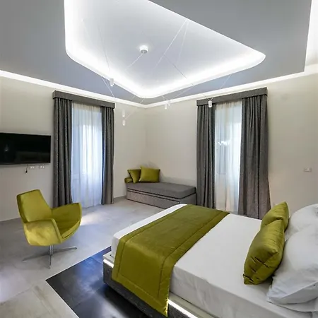 Via Veneto Luxury Suites