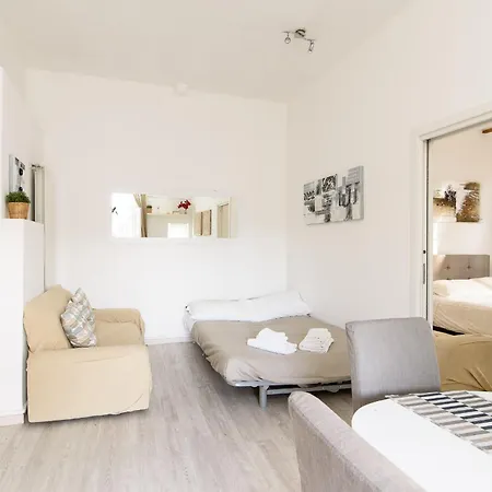 White Terrace Apartment Navona