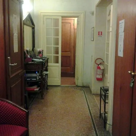 Hotel Il Piccolo Di Piazza Di Spagna