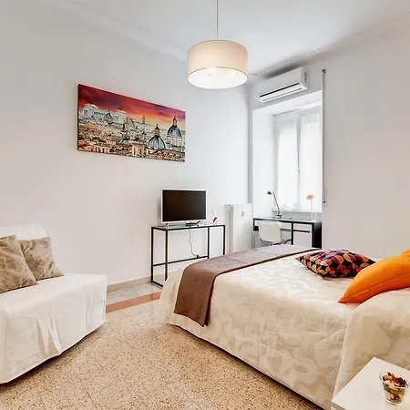 Sinuessa In Laterano Apartment