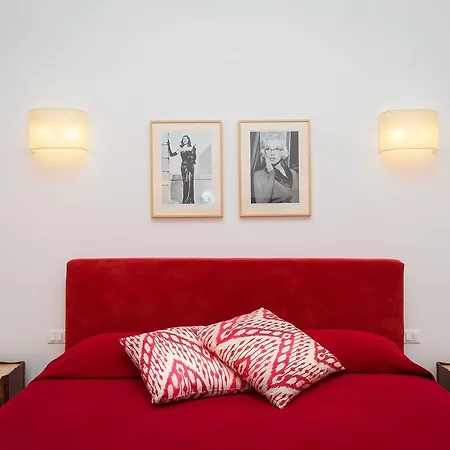 Prestigious Apartment Via Barberini