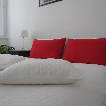 Welcome To Roma Apartment