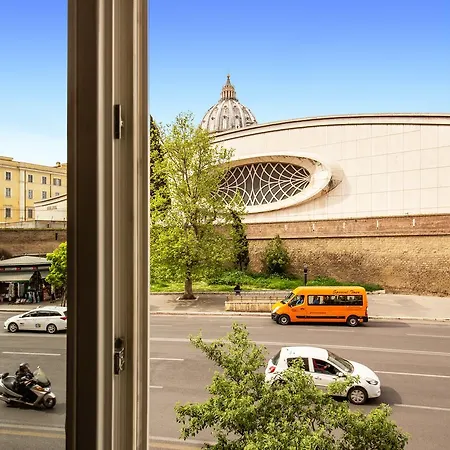 The Dome 3 Bedroom Apartment En Suite