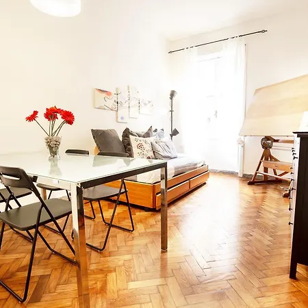 Vatican S&G Apartment 6 Sleeps Walk Everywhere
