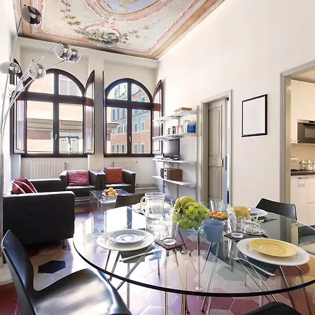 2-Bedroom Apartment In Monti